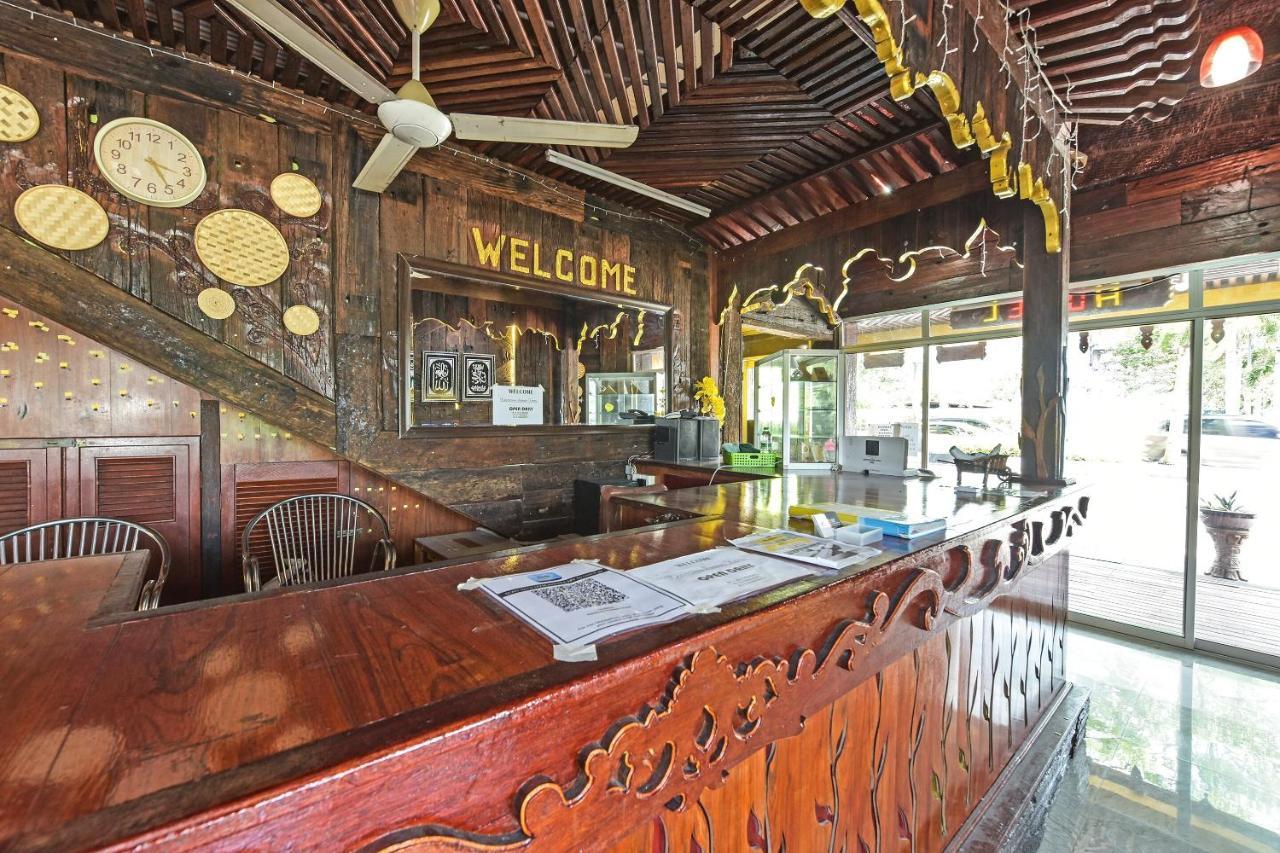 Super Oyo Capital O 90659 Raintown Timbers Hotel ไทปิง ภายนอก รูปภาพ