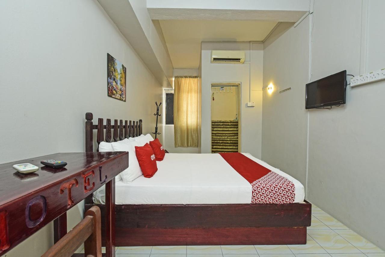 Super Oyo Capital O 90659 Raintown Timbers Hotel ไทปิง ภายนอก รูปภาพ