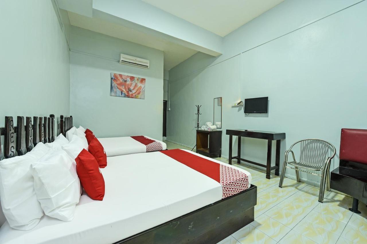 Super Oyo Capital O 90659 Raintown Timbers Hotel ไทปิง ภายนอก รูปภาพ