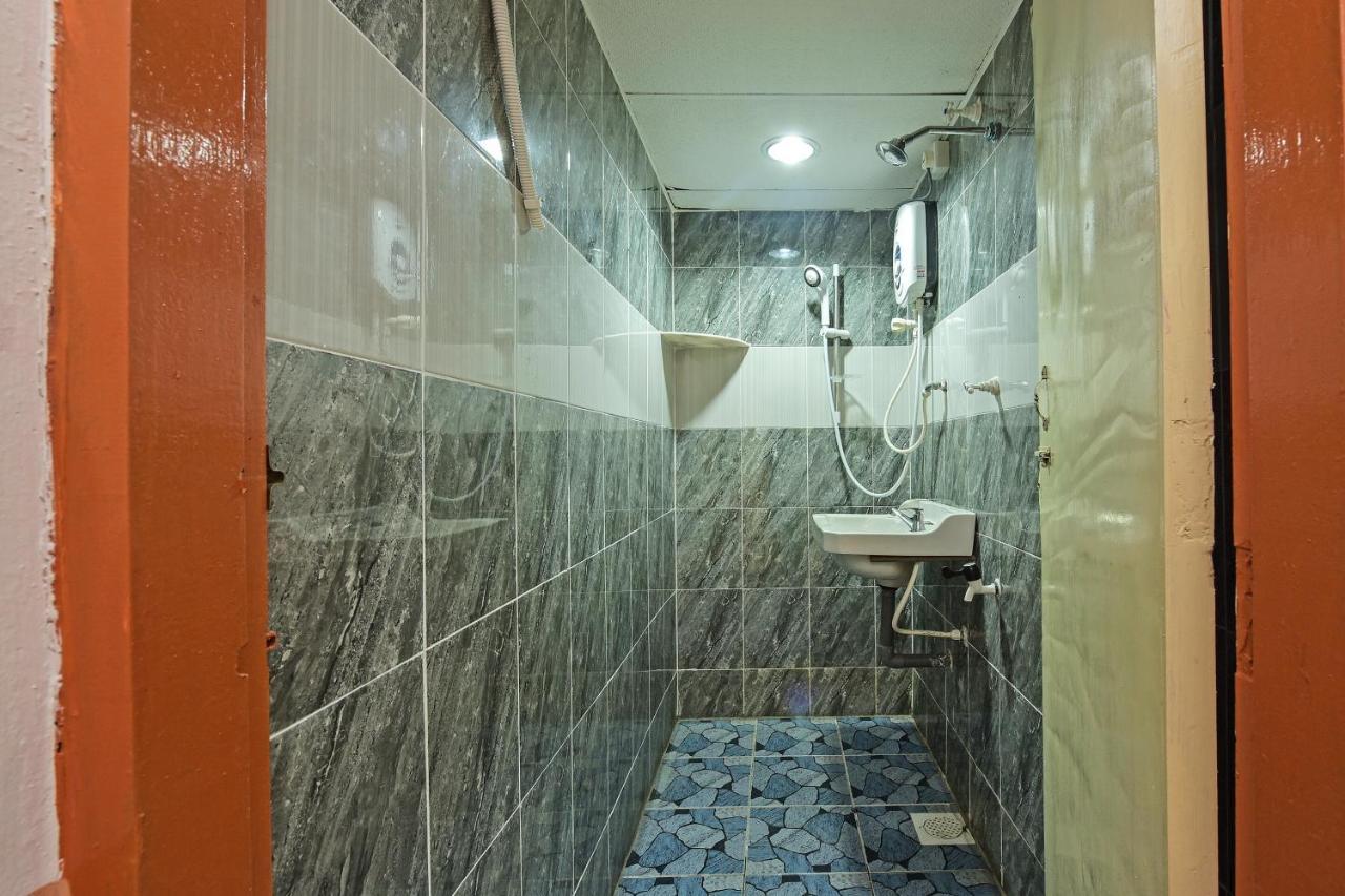 Super Oyo Capital O 90659 Raintown Timbers Hotel ไทปิง ภายนอก รูปภาพ