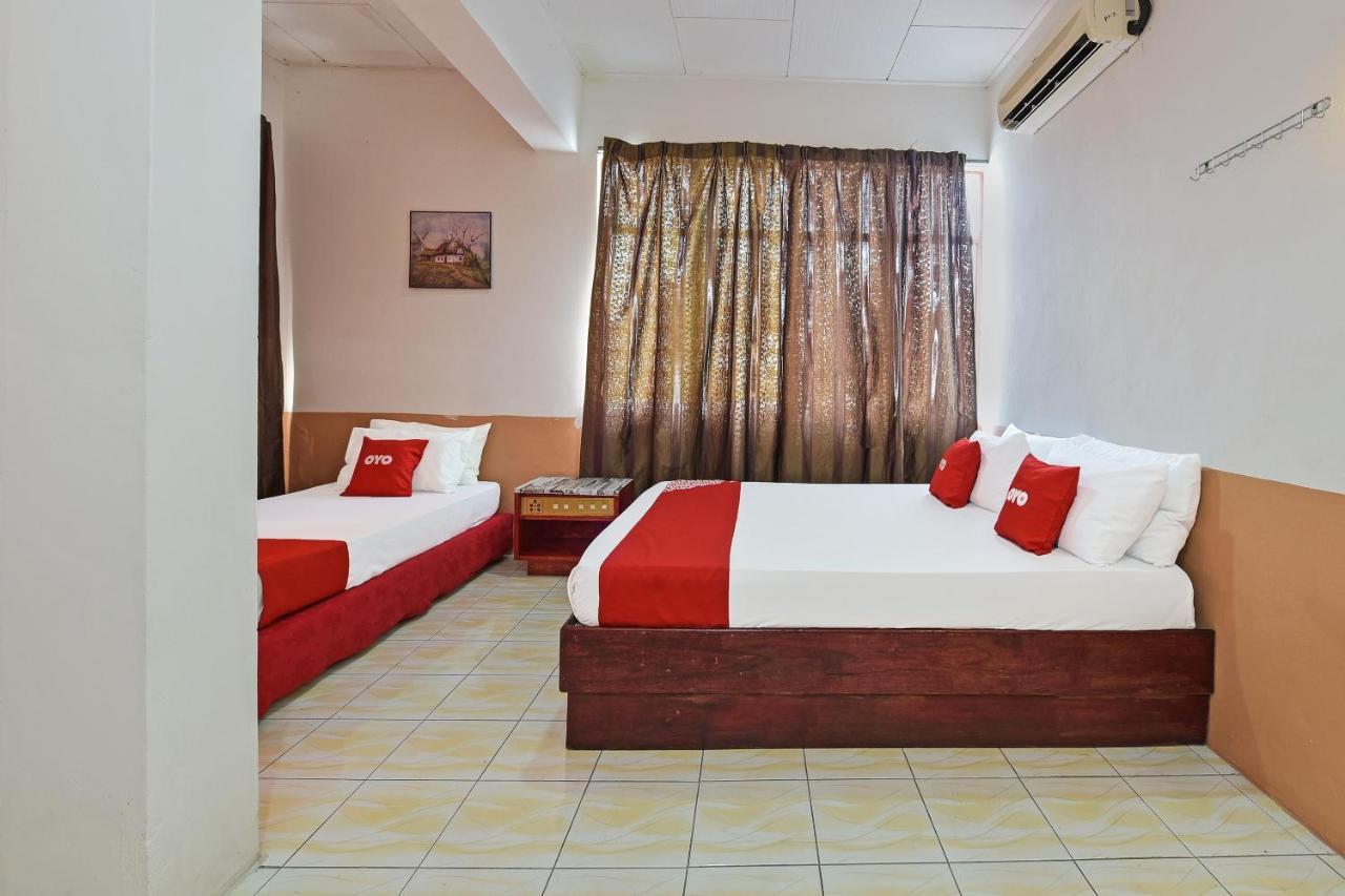 Super Oyo Capital O 90659 Raintown Timbers Hotel ไทปิง ภายนอก รูปภาพ
