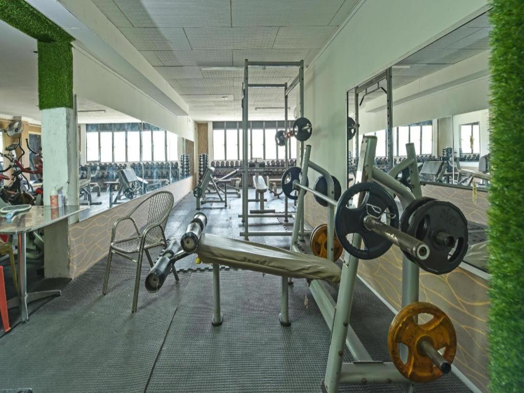 Super Oyo Capital O 90659 Raintown Timbers Hotel ไทปิง ภายนอก รูปภาพ