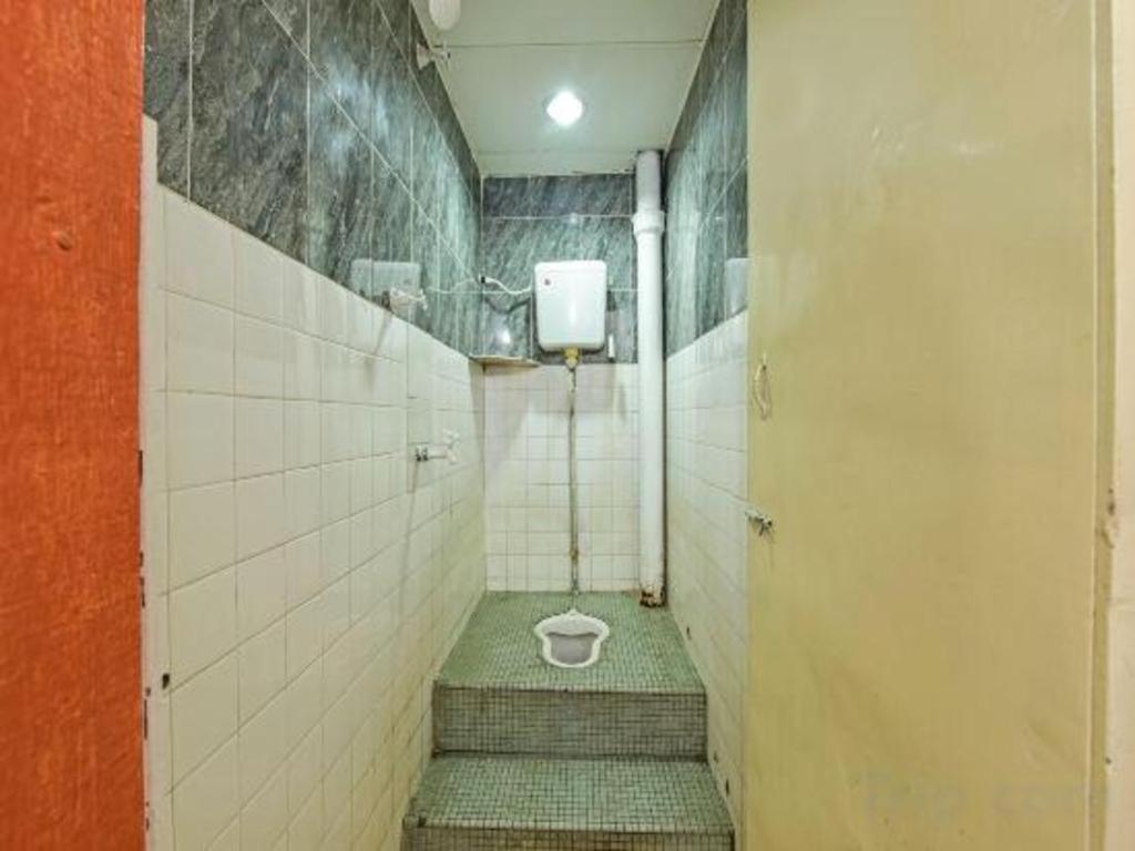 Super Oyo Capital O 90659 Raintown Timbers Hotel ไทปิง ภายนอก รูปภาพ
