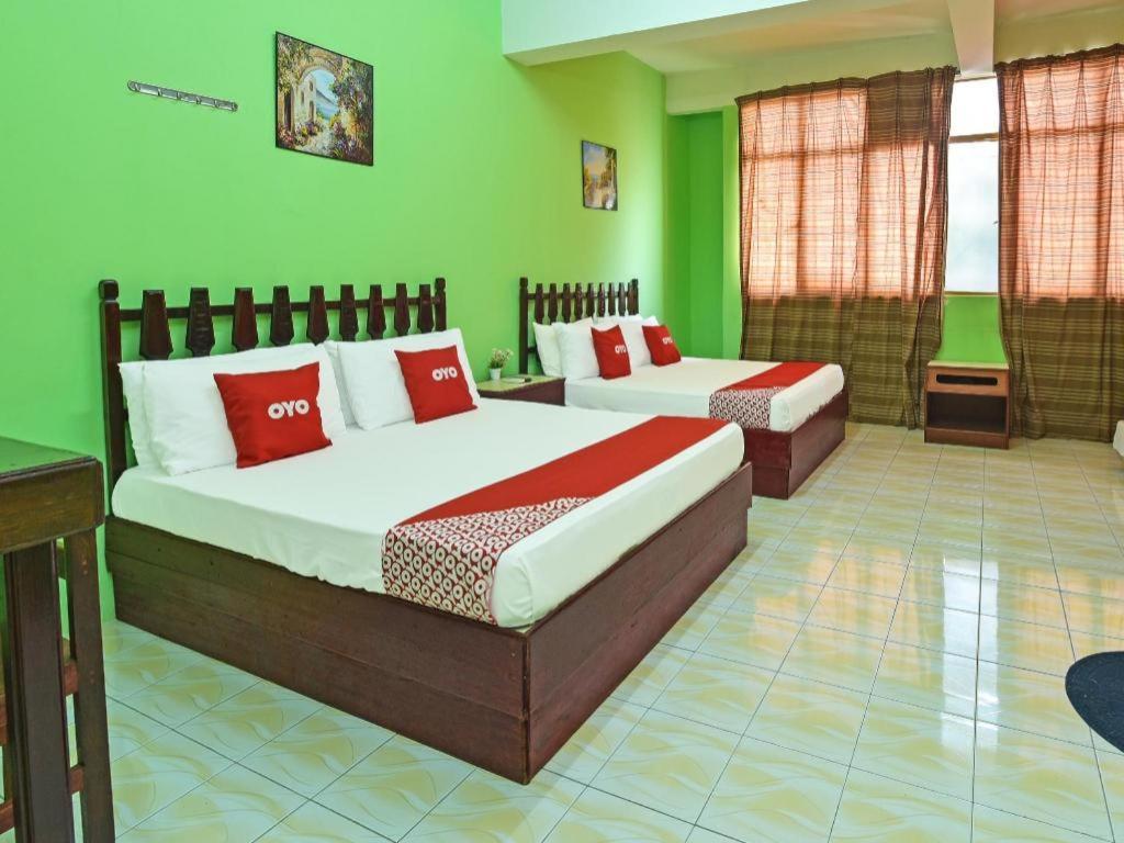 Super Oyo Capital O 90659 Raintown Timbers Hotel ไทปิง ภายนอก รูปภาพ